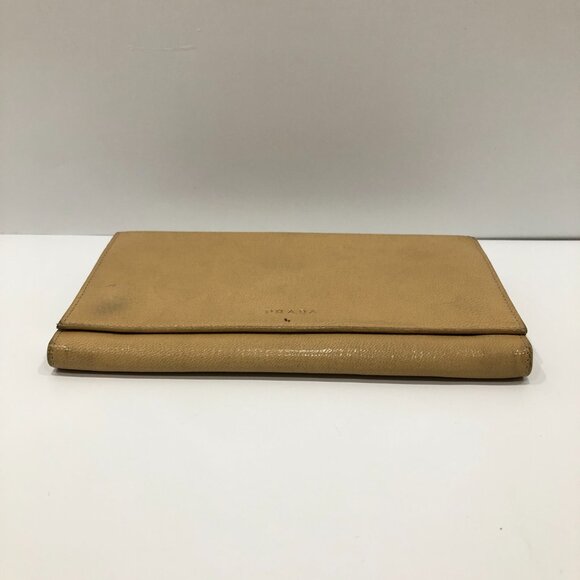 Prada Beige Leather Flap Long Wallet Sku#84452 (Gently used, corners rubbing) - Picture 4 of 13
